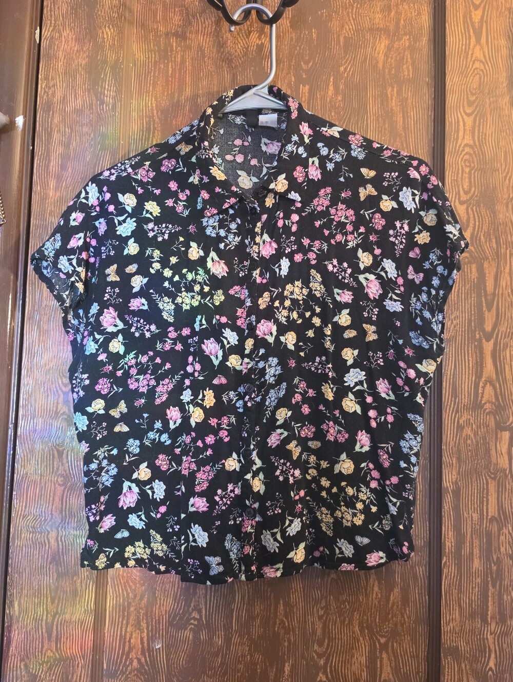 H&M Black Short Sleeve Floral Button-Up Blouse